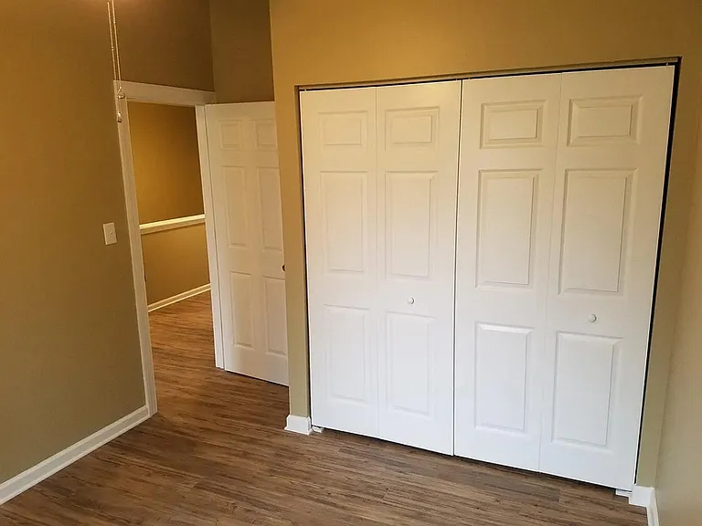 1701 Kayla Ct — Photo 12