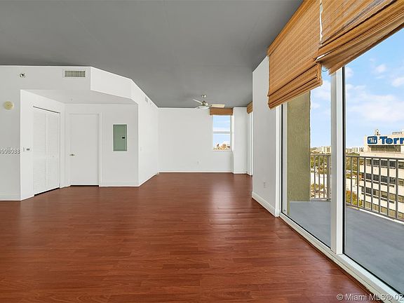 3rd image of 3180 SW 22nd Ter #Penthouse 207