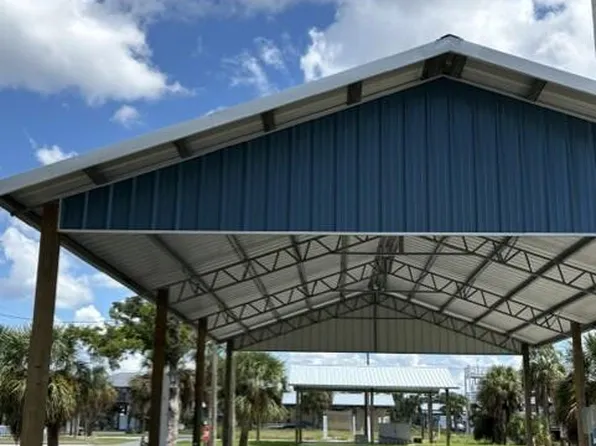 6 7th St, Horseshoe Beach, FL 32648