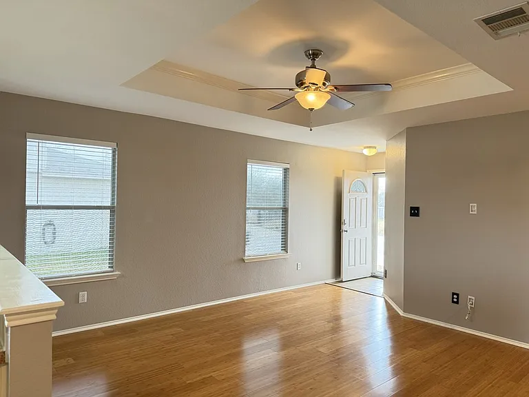 216 Pullman Place Blvd — Photo 15