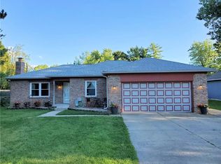 325 E North St, Westfield, IN 46074