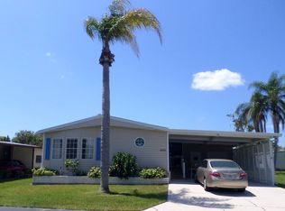 5850 Camelot Dr N, Sarasota, FL 34233