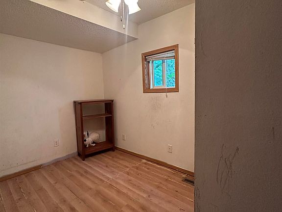5th image of 1323 N 8th St