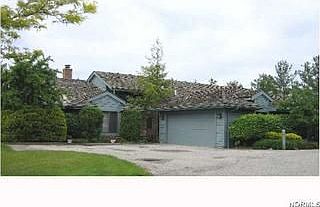 1st image of 8 Stratford Ct