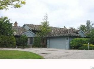 8 Stratford Ct, Beachwood, OH 44122