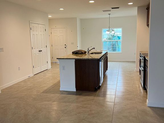 3rd image of 1132 Sand Torch Cir