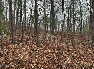 312 Rotherham Dr, Crossville, TN 38558