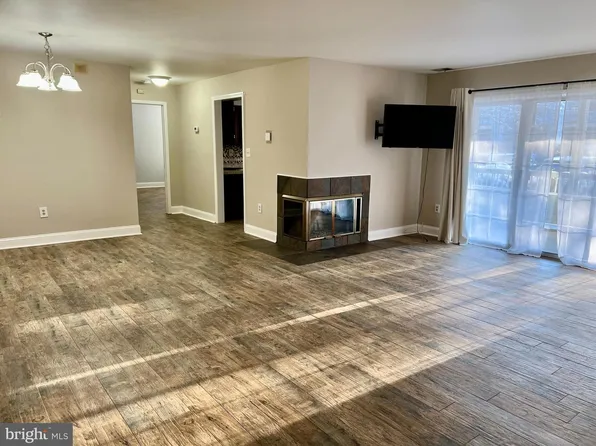 116 Rainier Ct APT 4, Princeton, NJ 08540