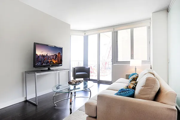 Rented by UDR | media 22