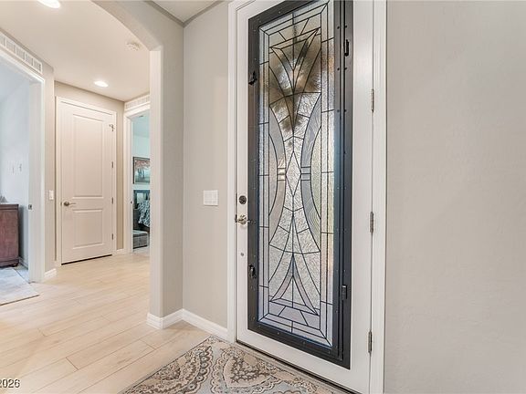 3rd image of 10438 Skye Arroyo Ave