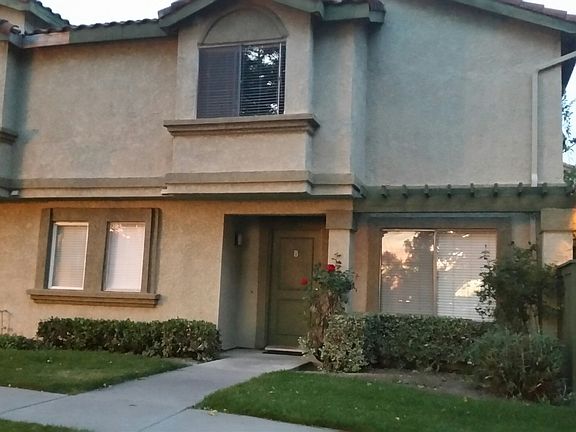 2nd image of 10156 Shady Oaks Dr Unit B