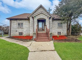 5704 W Beloit Rd, West Allis, WI 53214