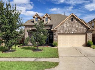 6718 Hunters Way Ln, Baytown, TX 77521