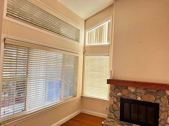 3rd image of 33956 Capulet Cir