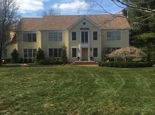 1921 Fence Row Dr, Fairfield, CT 06824