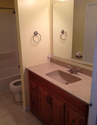 4th image of 236 E Commons Dr