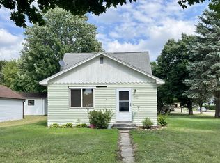 402 N Austin Ave, Litchfield, MN 55355