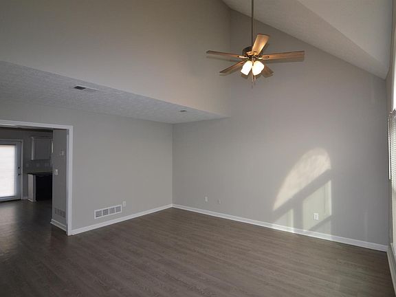 2nd image of 1305 Red Stone Dr