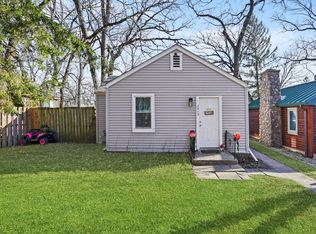 7713 S Oak Rd, Wonder Lake, IL 60097