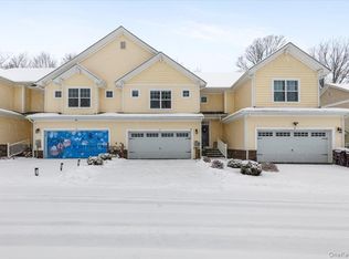 17 Woodrose Court, Middletown, NY 10940