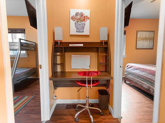 4th image of 3047 Evaline Ave Unit A