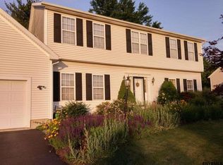21 Katelyn Pl, East Greenbush, NY 12061