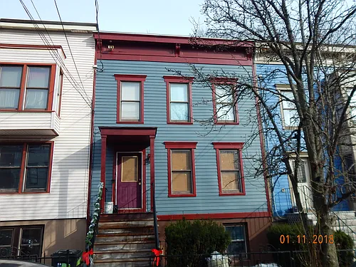 199 1st St #1 Photo 1