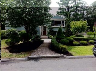 15 Edgewood Rd, Middleton, MA 01949