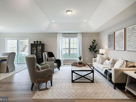 3rd image of Abbey Plan On Crestwood Dr Lot 23