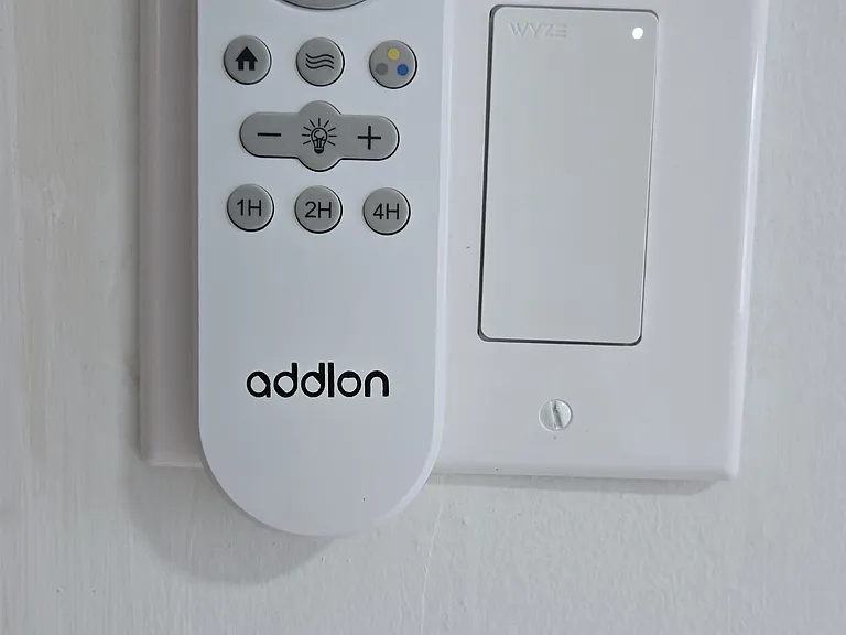 Smarthome Feature - Master Bedroom smart light and remote controllable light/ceiling fan