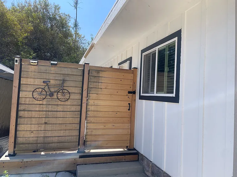 262 Tally Ho Rd — Photo 2
