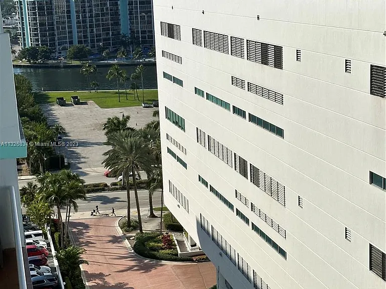3725 S Ocean Dr #1503 — Photo 21