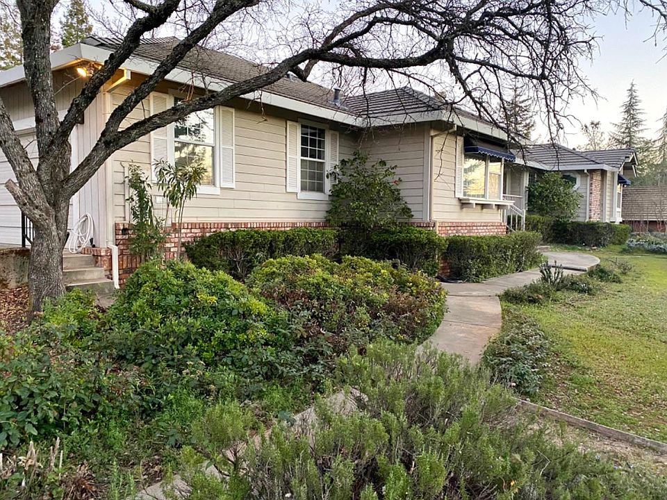 1st image of 120 Hidden Creek Dr