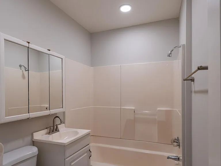 Full Bath