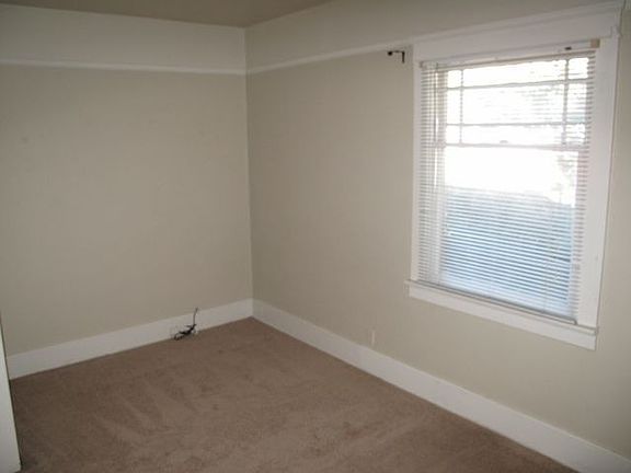 4th image of 4651 Florida St
