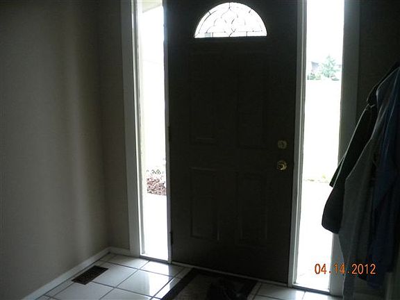 50152 White Mill Foyer