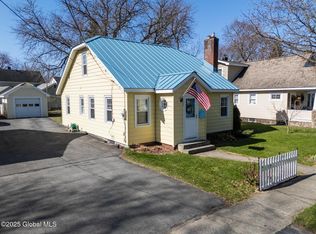 11 Jackson Ave, Glens Falls, NY 12801