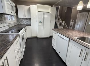 26 Maplestone Ave, Sarnia, ON N7S4X2