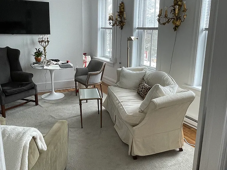 3027 Main St #3 — Photo 1