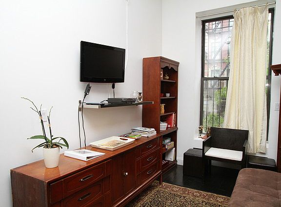 2nd image of 24 W 119th St APT 2