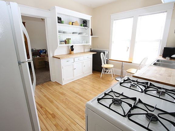 3rd image of 1223 Dayton Ave #1221