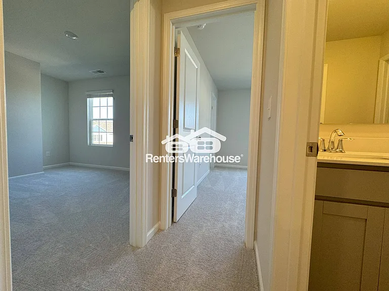 10203 Chatham Run Ln — Photo 36