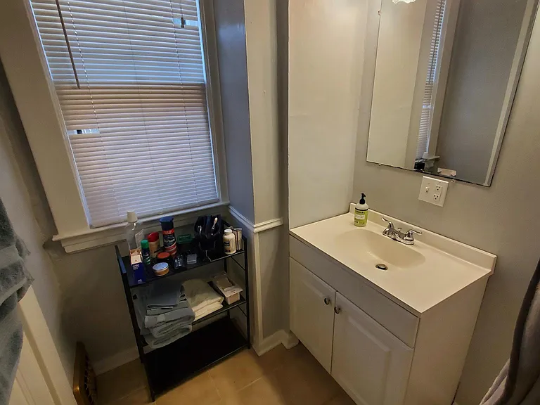 611 Evans St SE #1 — Photo 9