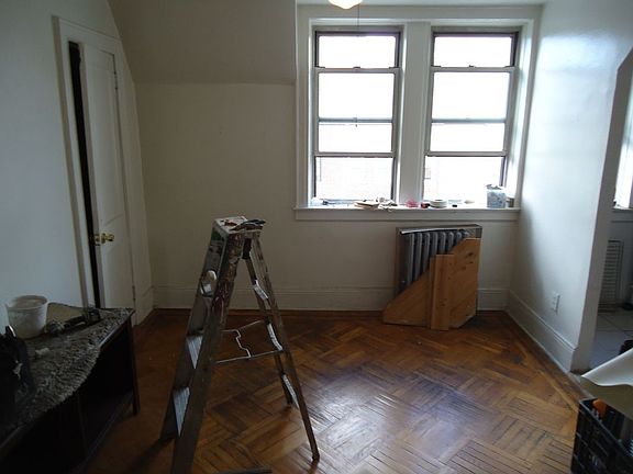 4th image of 23-35 33rd Ave #3
