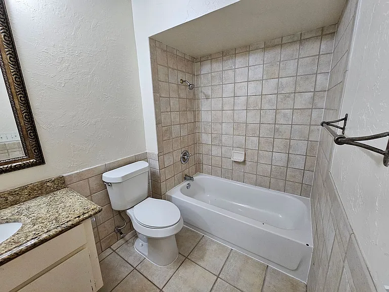 1302 Berkeley Dr — Photo 30