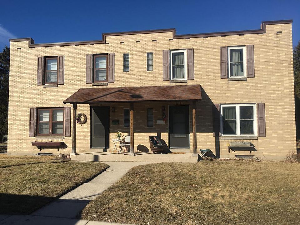 1st image of 456 W Grand Ave
