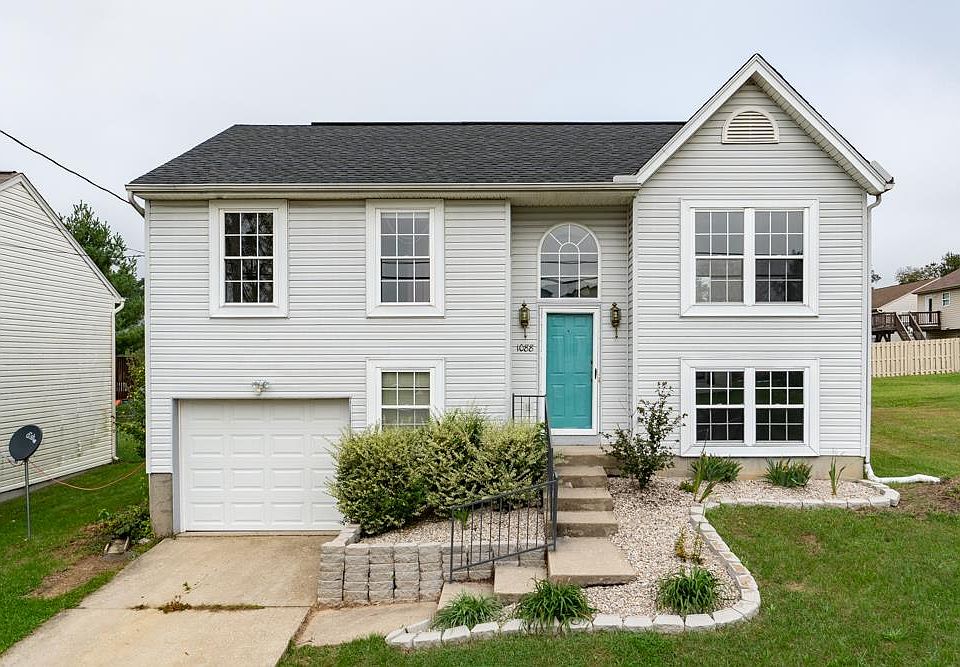 1st image of 1088 Pebble Creek Dr