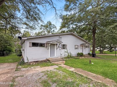 400 College St, Pelahatchie, MS, 39145