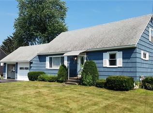 8422 Button Rd, Cicero, NY 13039