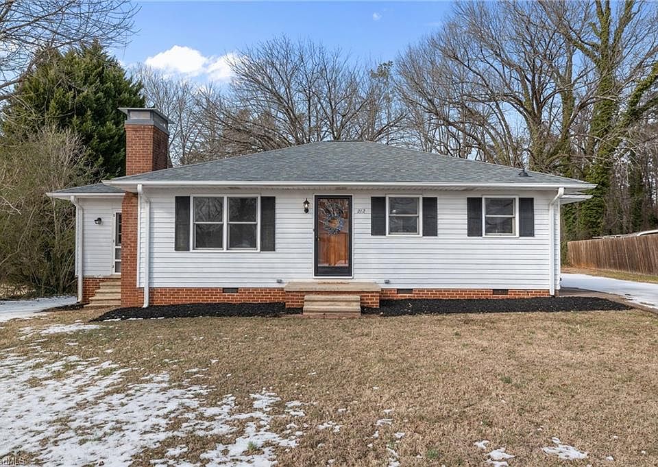 1st image of 212 Circle Dr